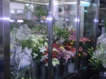 「すがわら生花店」　（北海道旭川市）の花屋店舗写真2